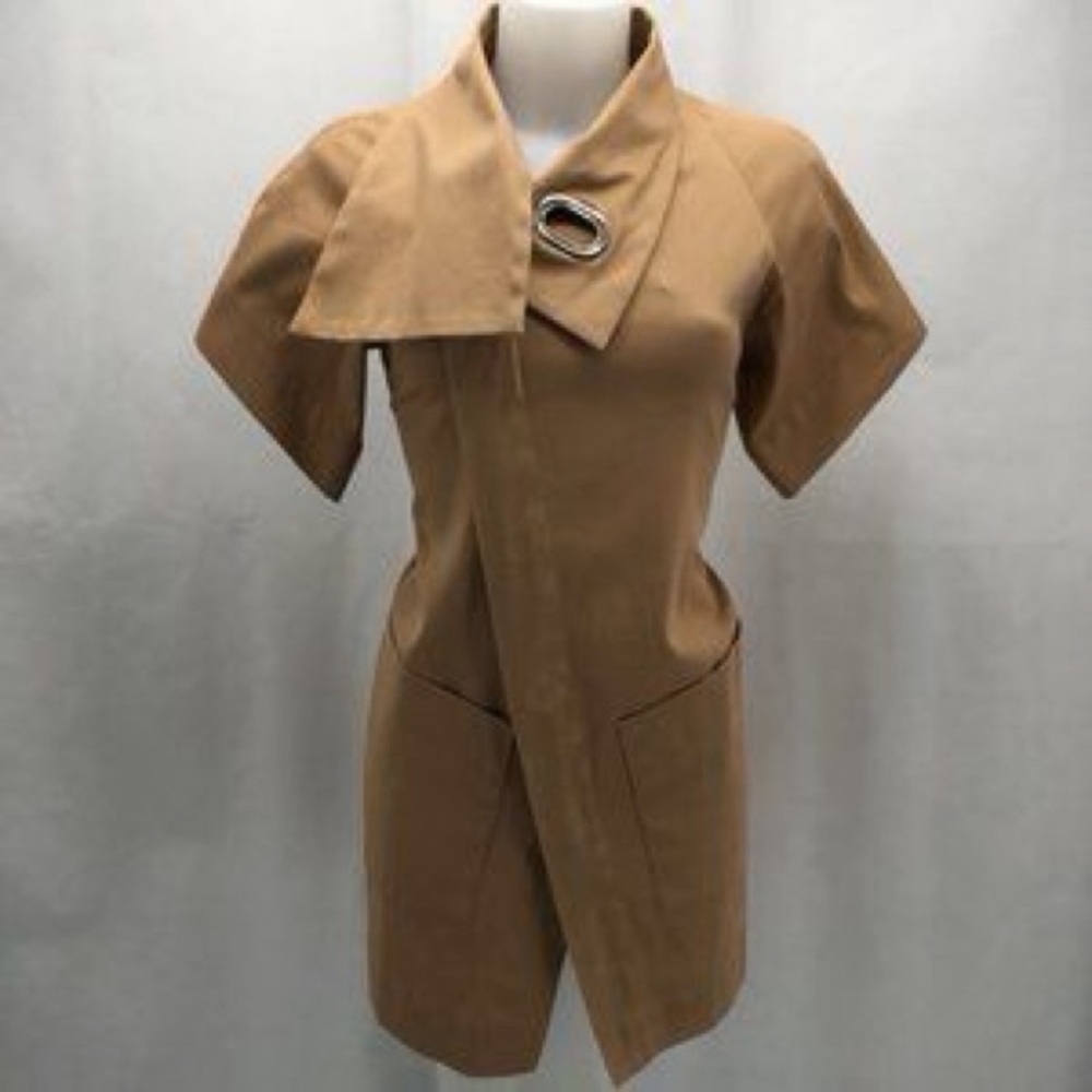 Tan Short-Sleeve Draped Front Dress with Decorative Brooch